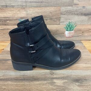 Baretraps Magena women’s leather ankle boots moto side zip women’s 8.5
